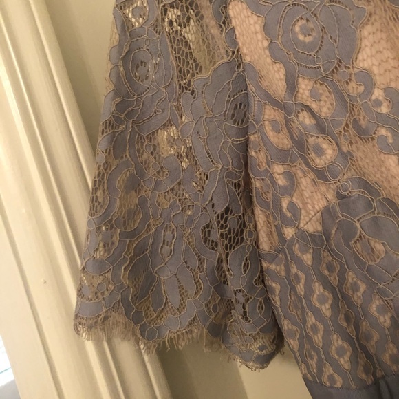 Adrianna Papell Bell Sleeve Lace Dress-size 16 - Picture 3 of 5